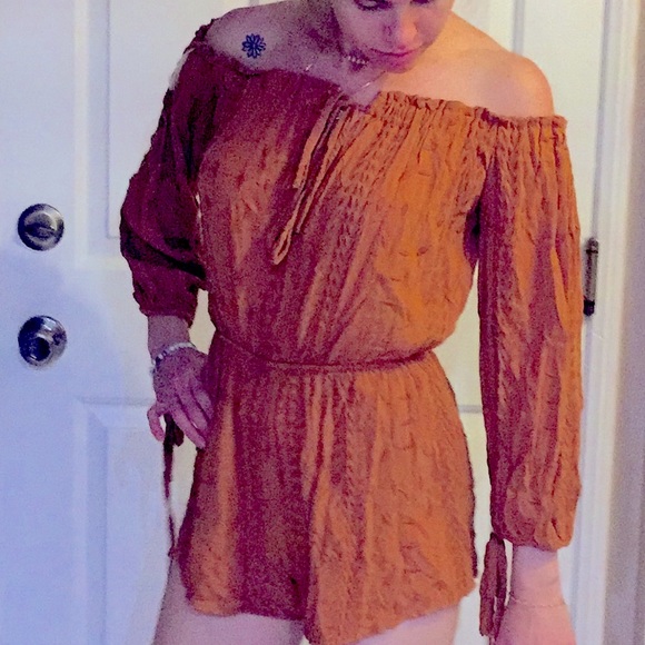 NWT & NWOT Audrey 3+1 shorts Romper off shoulder - Picture 1 of 10